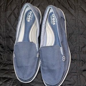 Crocs canvas triple comfort